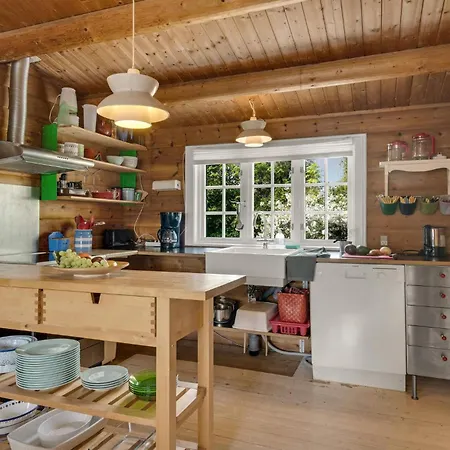 Pet Friendly In With Kitchen Samsø